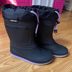 Size 1 Baffin Snow Boots